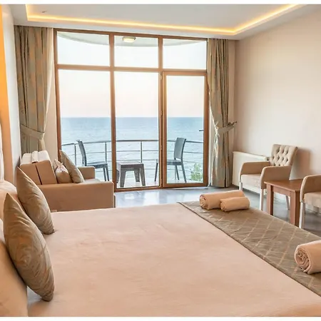 Westport Istanbul & *