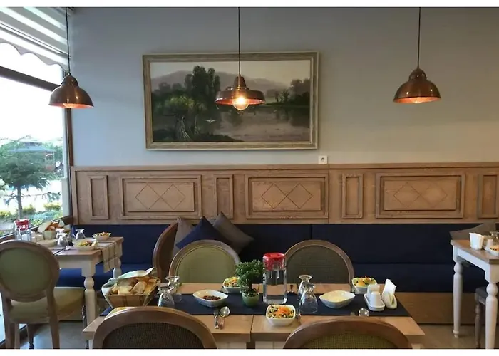 Westport Istanbul & 호텔